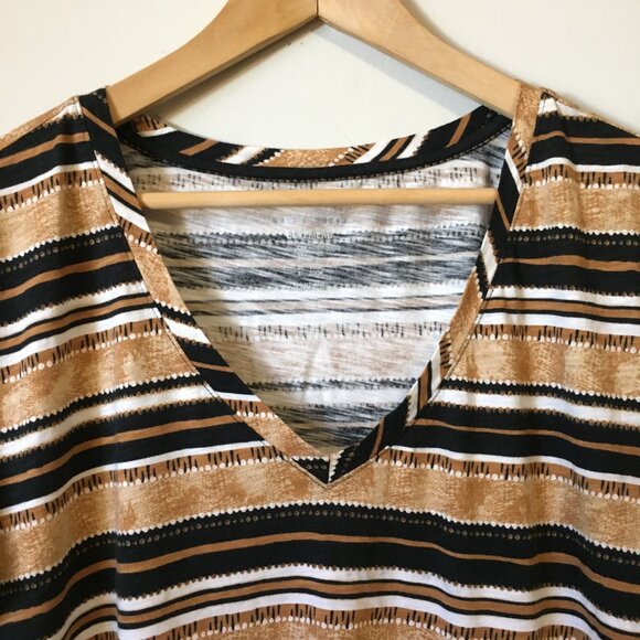 Love & Legend Horizontal Striped Boyfriend Fit Tee - Picture 3 of 15